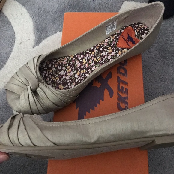 Rocket Dog Shoes - Rocket Dog neutral/gold flats